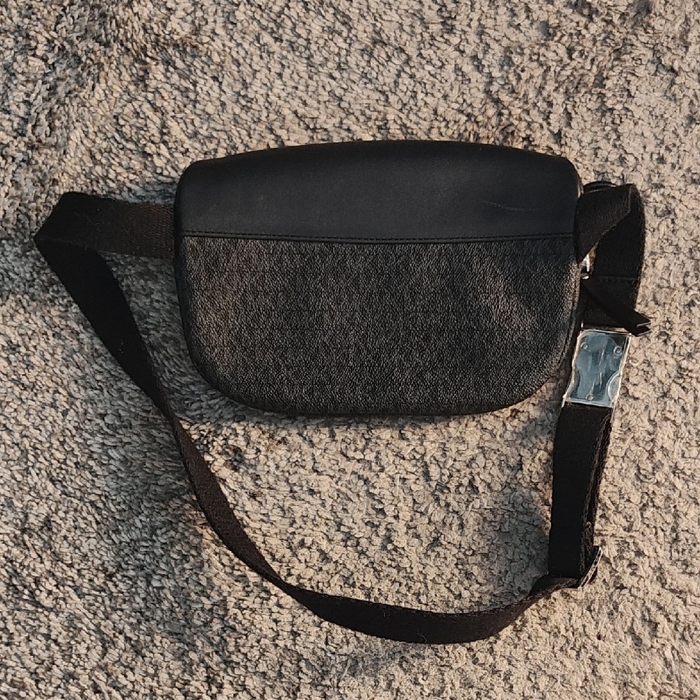 Michael Kors Black and Gray Belt Bag. New! - Picture 2 of 10